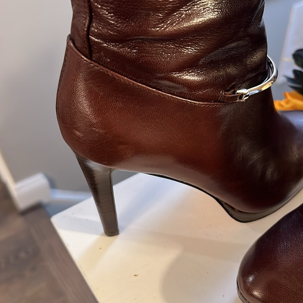 Nine West 2015 Pearson Brown Leather Boots with gold accent Sz 7 - Picture 5 of 8